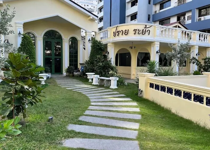 Stylish In Prime Sukhumvit-next To Bts Nana